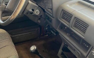 Toyota-4-runner-sr5-1988-red-18