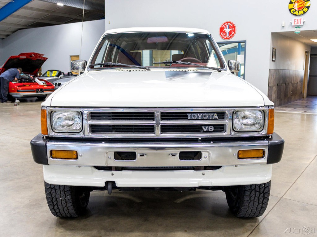Toyota-4Runner-1988-SUV-1