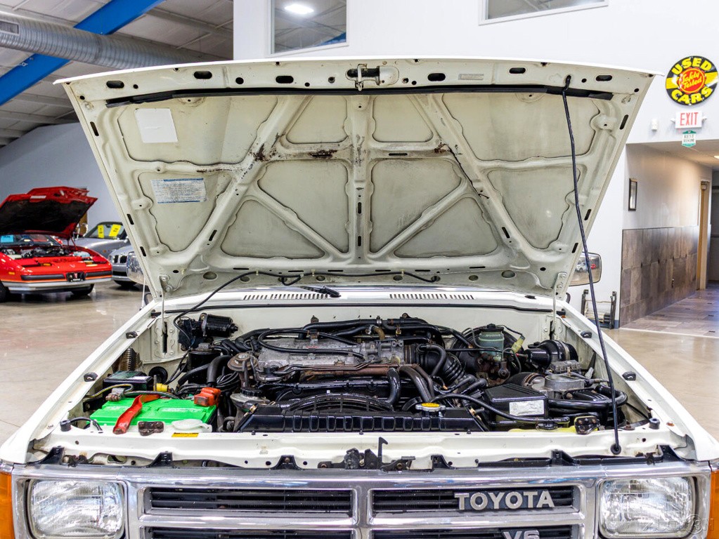 Toyota-4Runner-1988-SUV-10