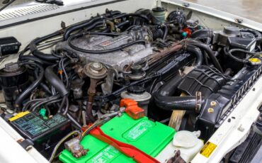 Toyota-4Runner-1988-SUV-12