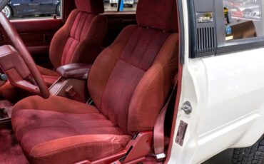 Toyota-4Runner-1988-SUV-23