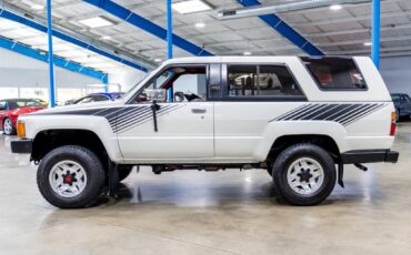 Toyota-4Runner-1988-SUV-3