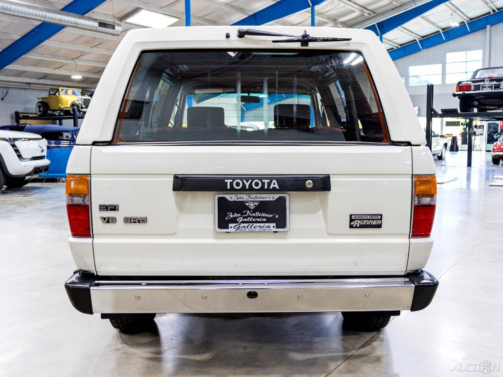 Toyota-4Runner-1988-SUV-5