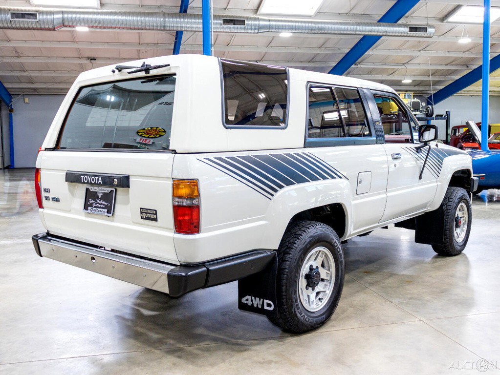 Toyota-4Runner-1988-SUV-6
