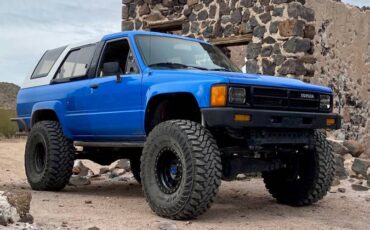 Toyota-4runner-1985-blue-7
