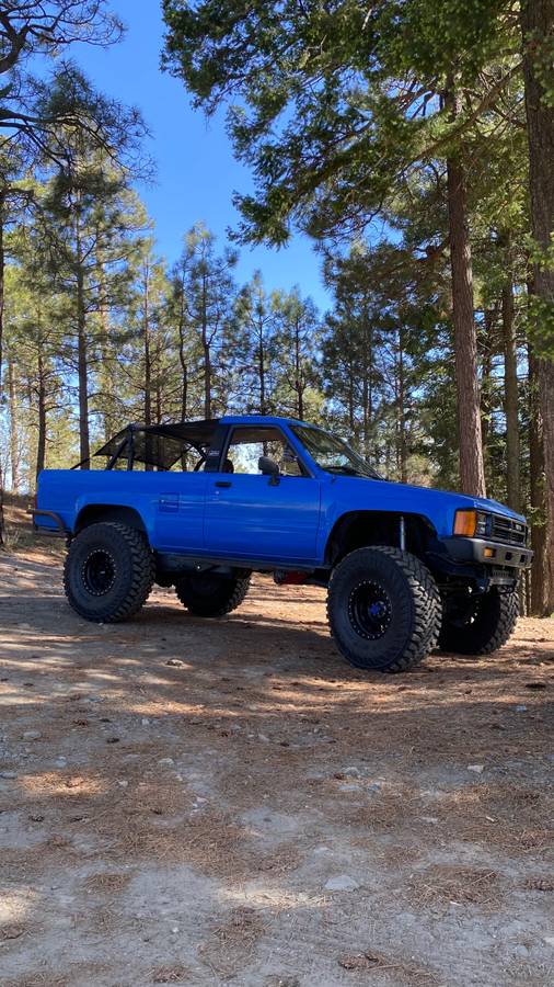Toyota-4runner-1985-blue-8