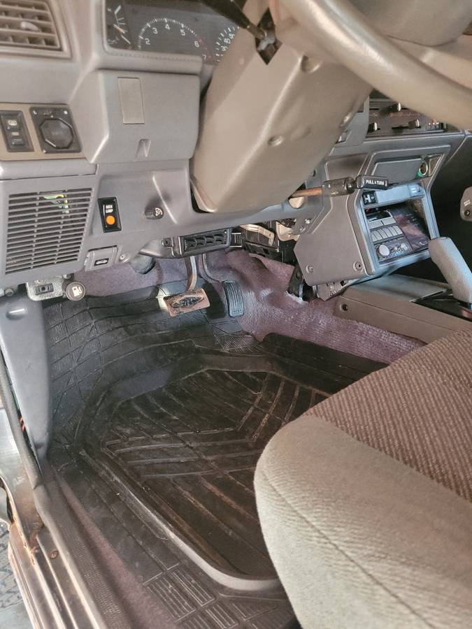 Toyota-4runner-1987-grey-6