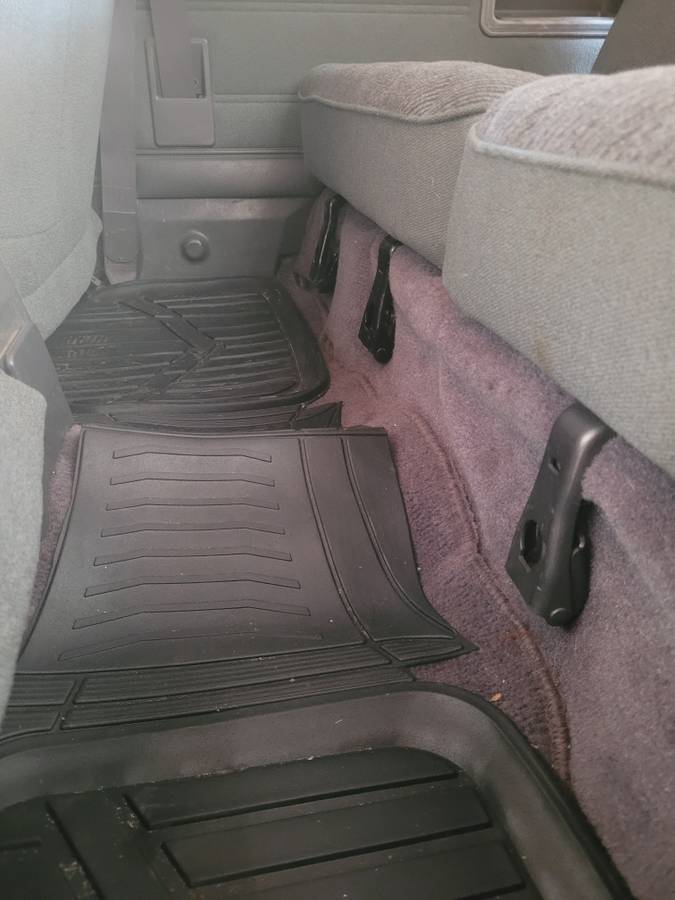 Toyota-4runner-1987-grey-7