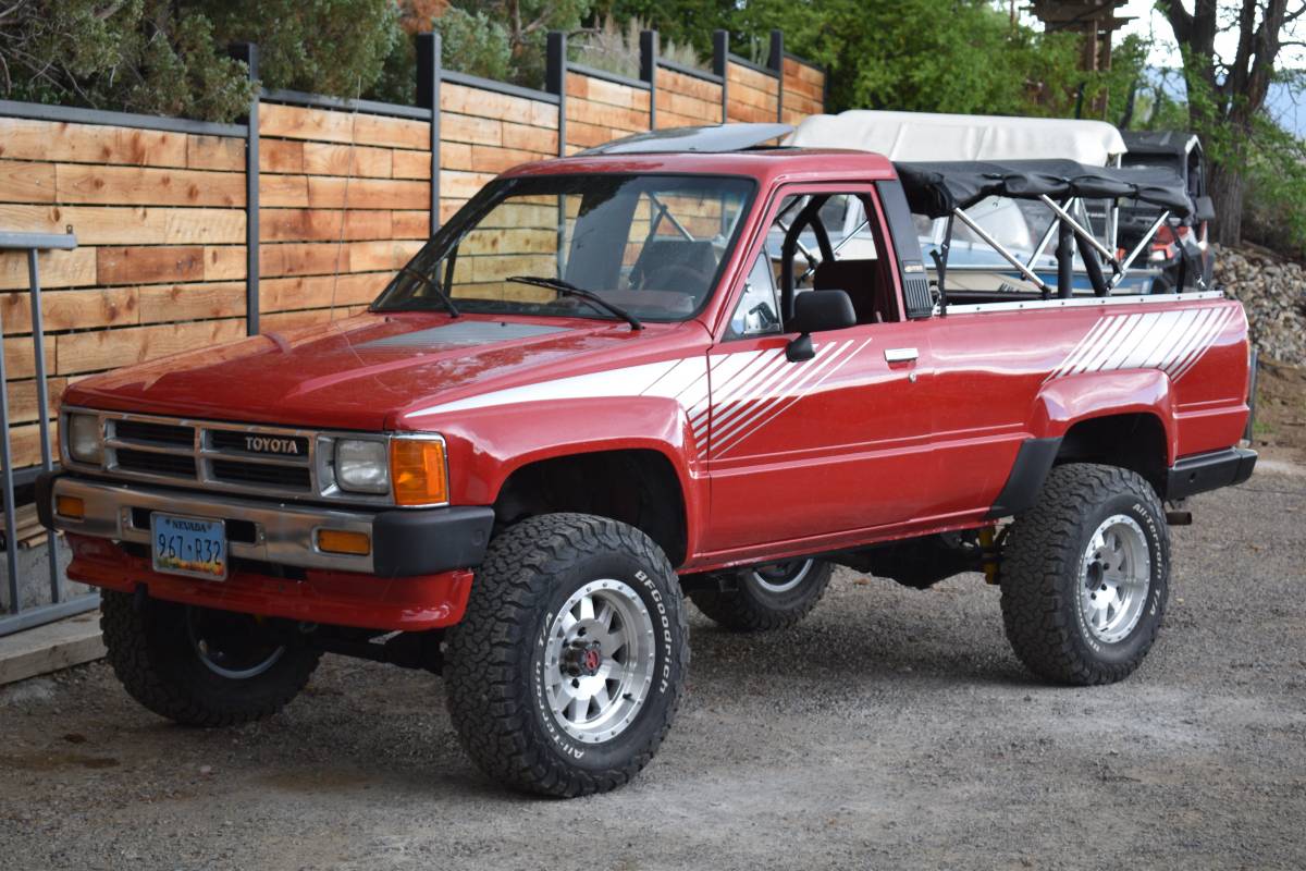 Toyota-4runner-1988-13