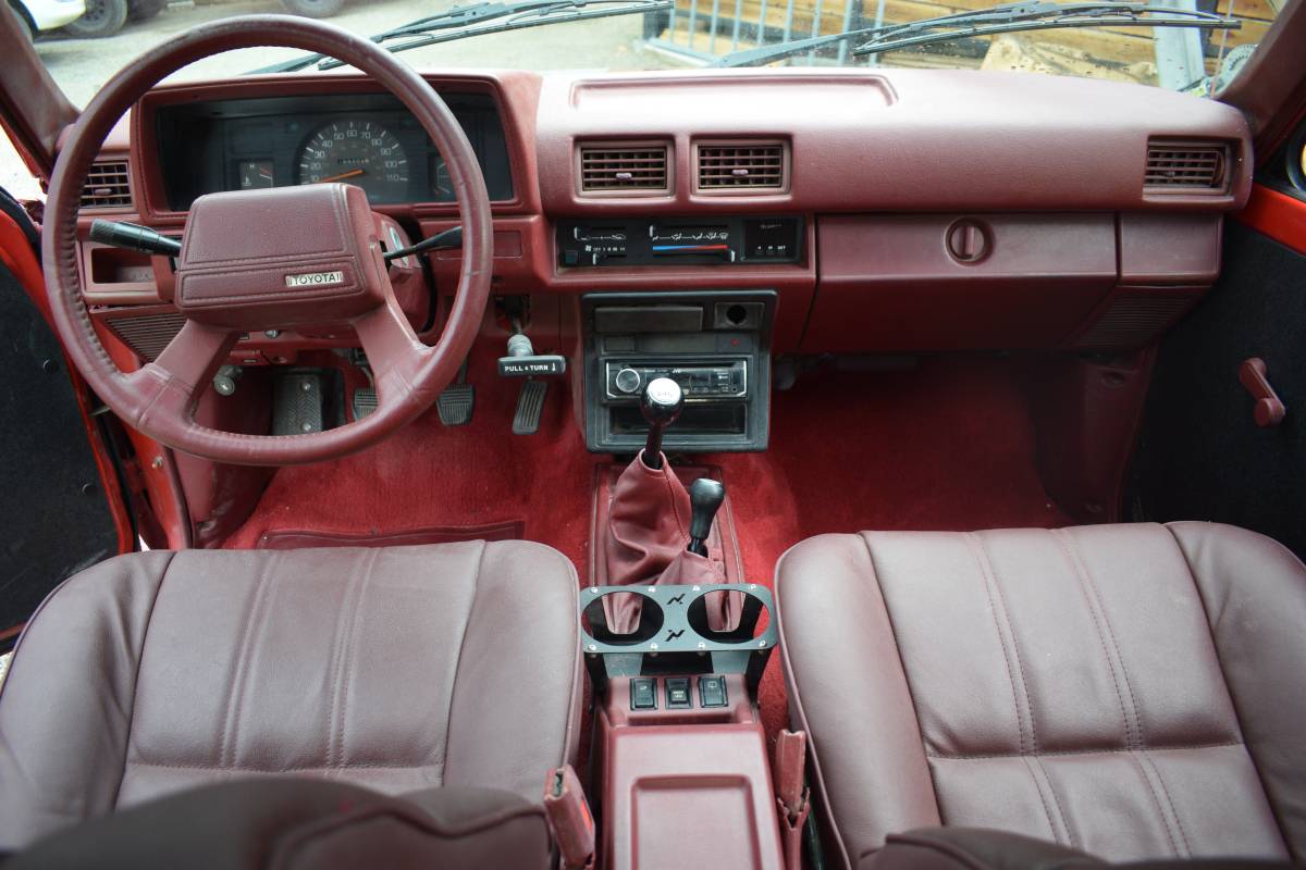 Toyota-4runner-1988-15