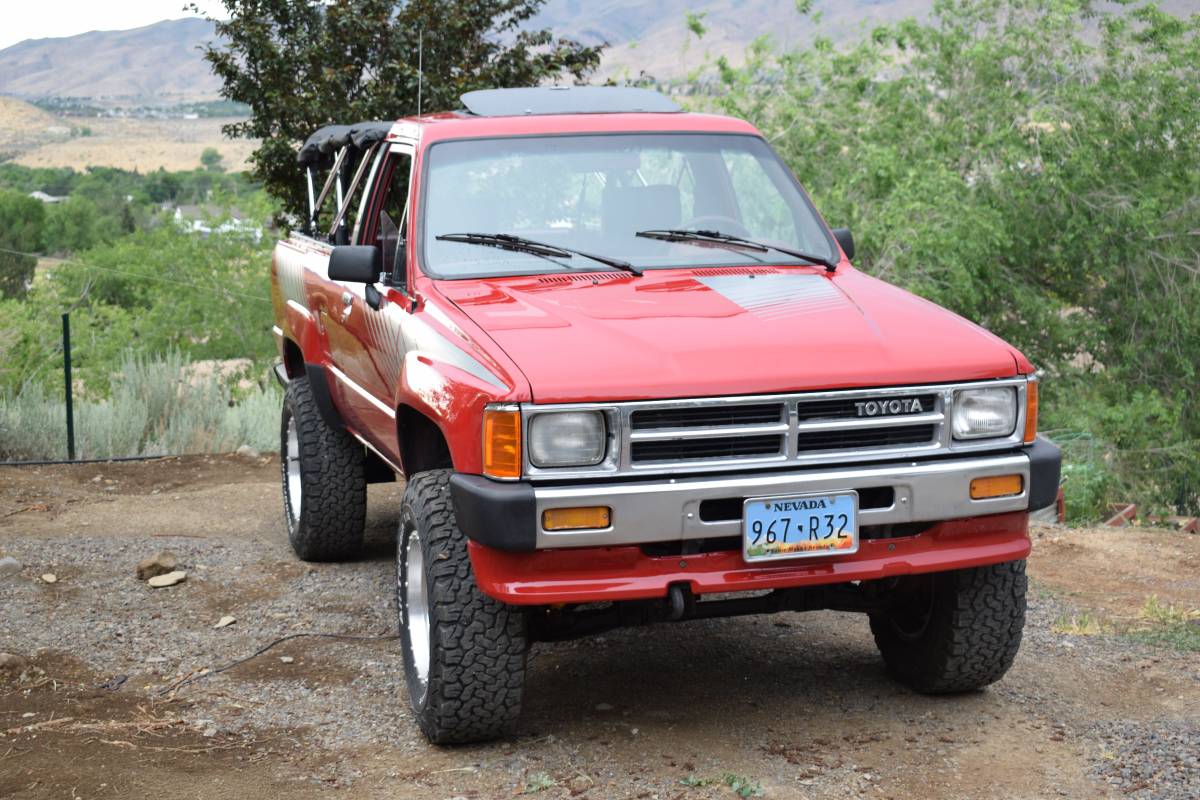 Toyota-4runner-1988-16