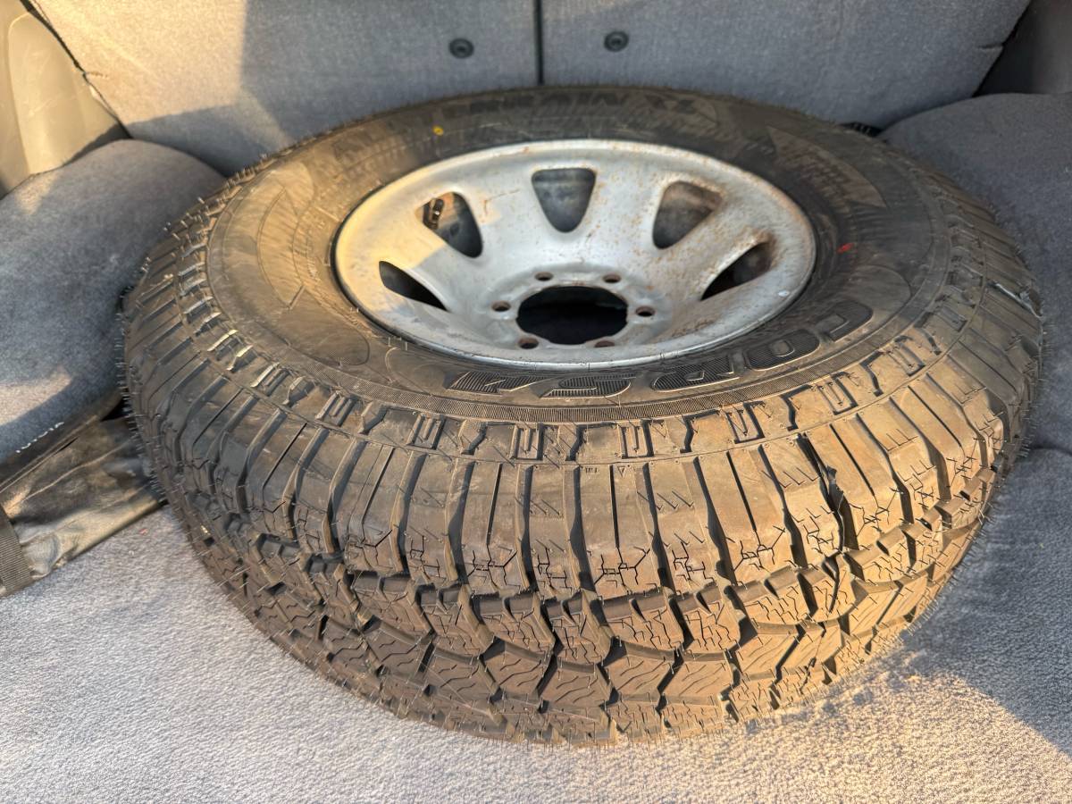 Toyota-4runner-1992-white-14