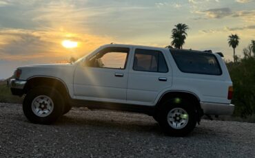 Toyota-4runner-1992-white