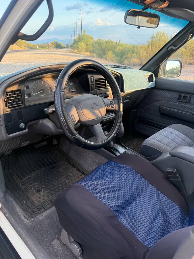 Toyota-4runner-1992-white-4