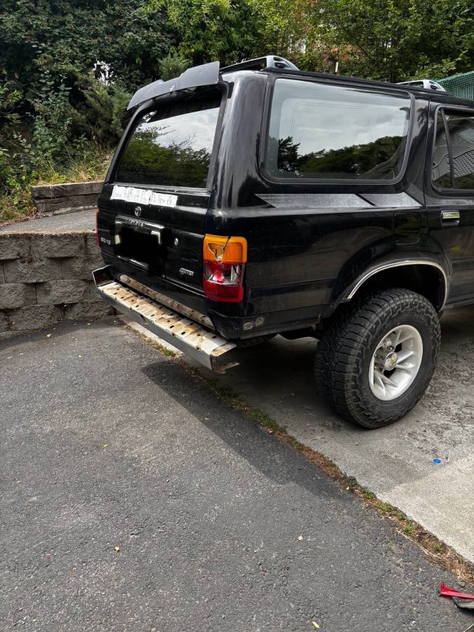 Toyota-4runner-1994-black-1