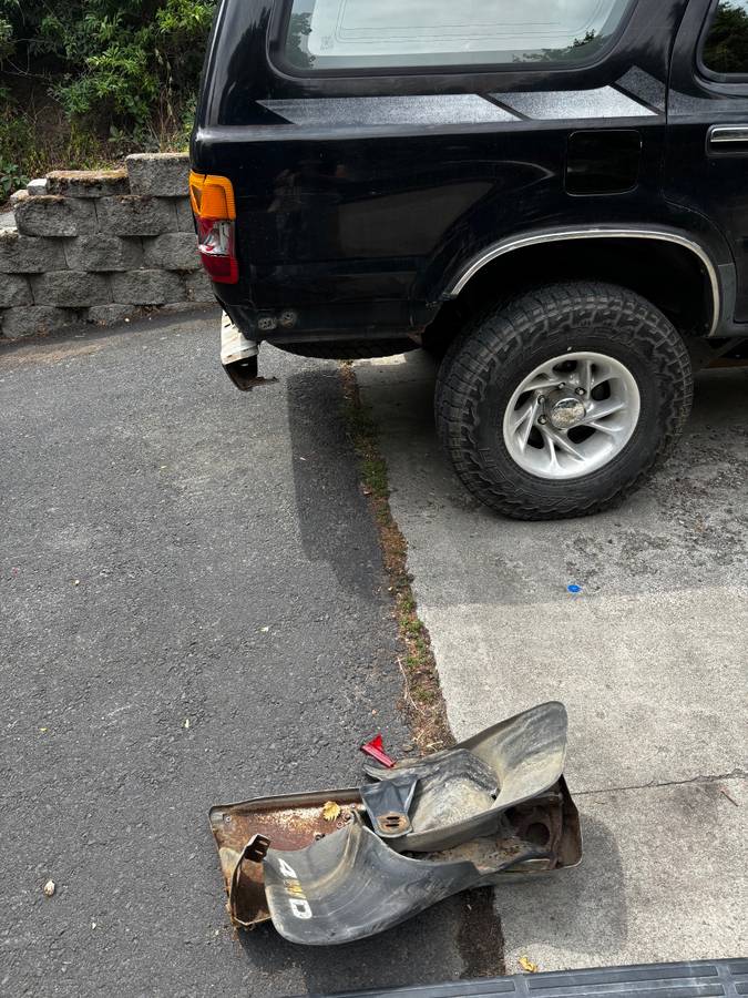 Toyota-4runner-1994-black