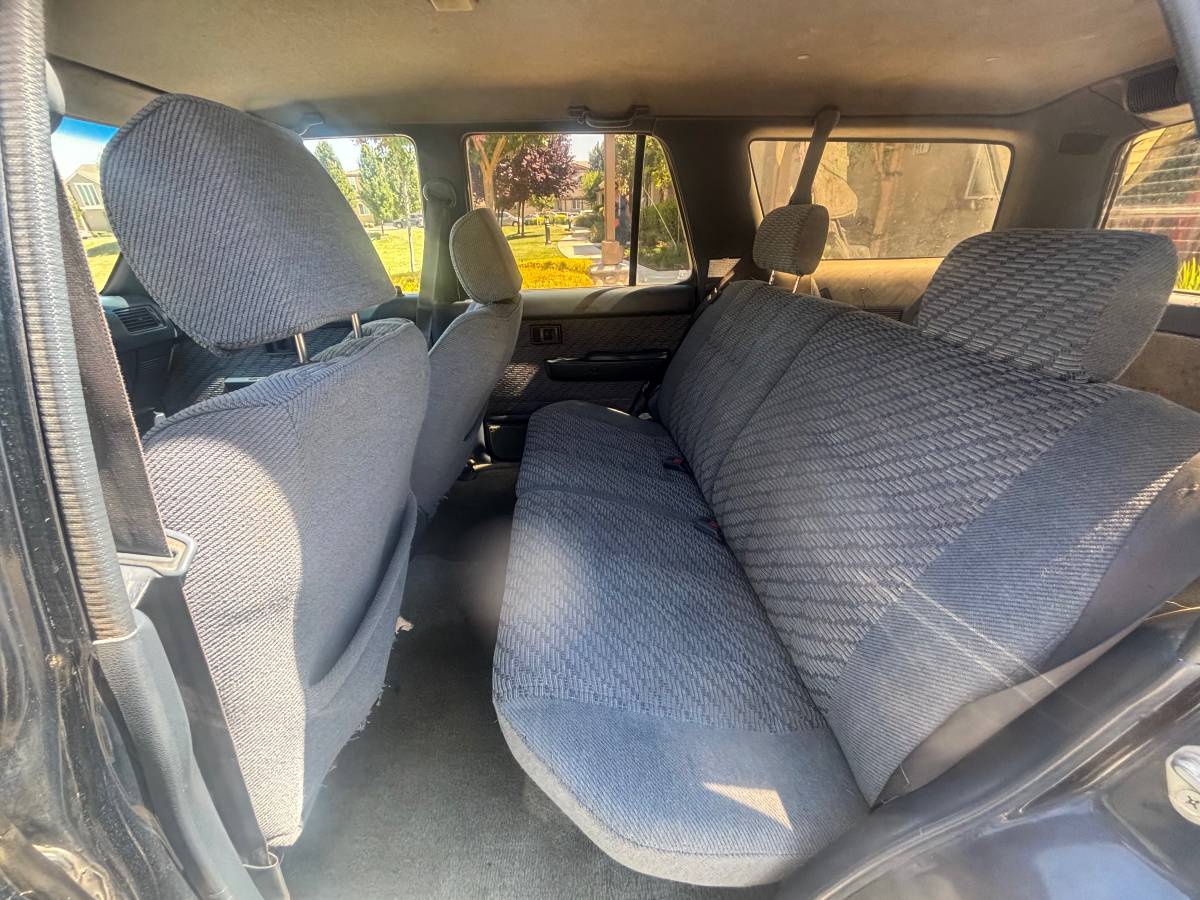 Toyota-4runner-1995-3