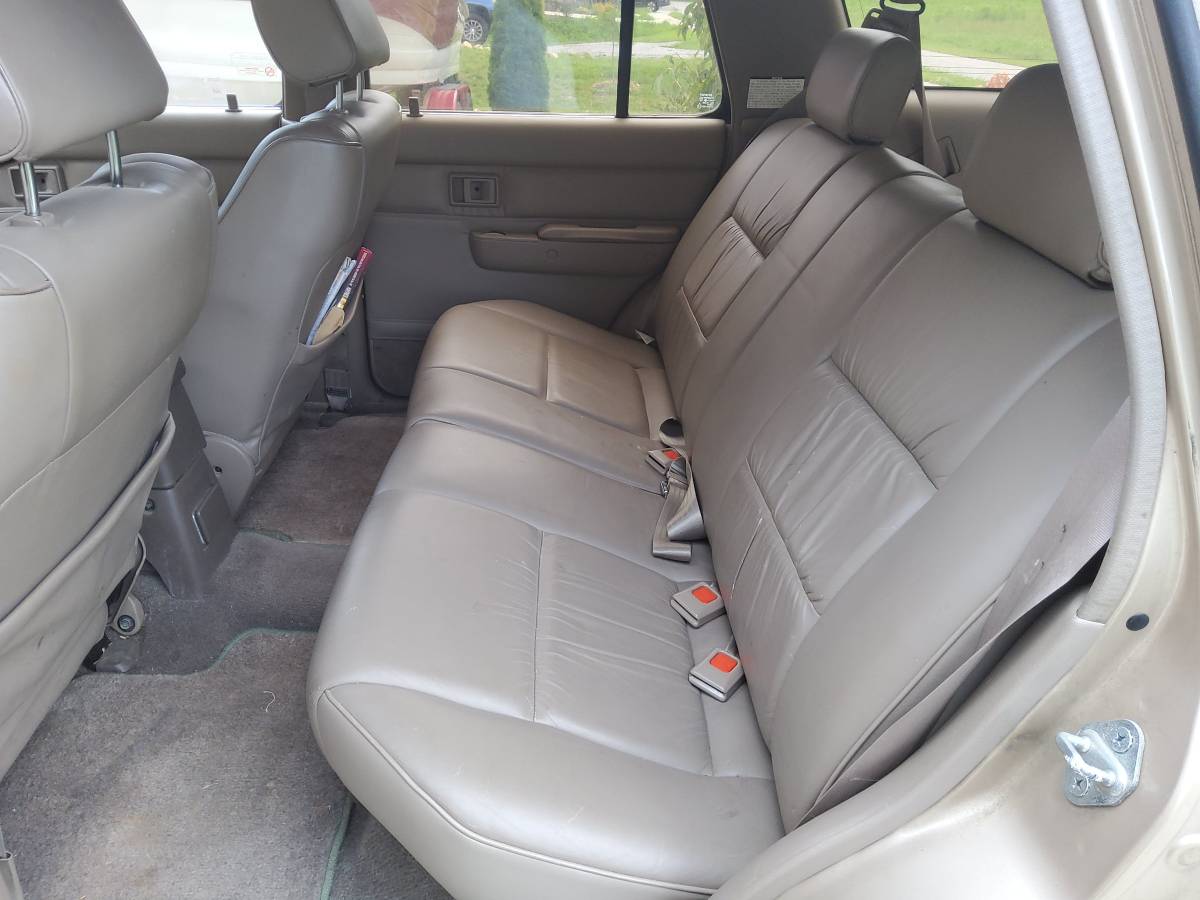 Toyota-4runner-1995-brown-14