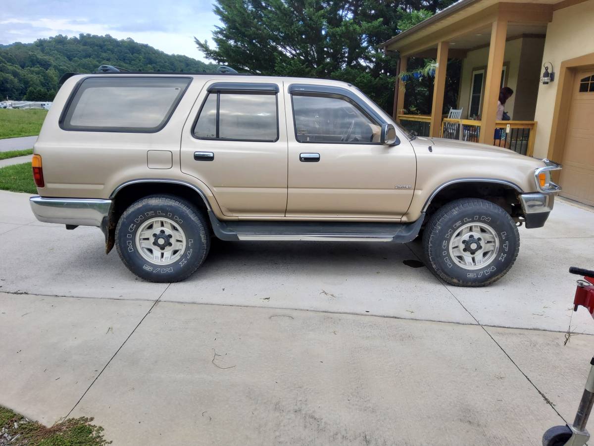 Toyota-4runner-1995-brown-15