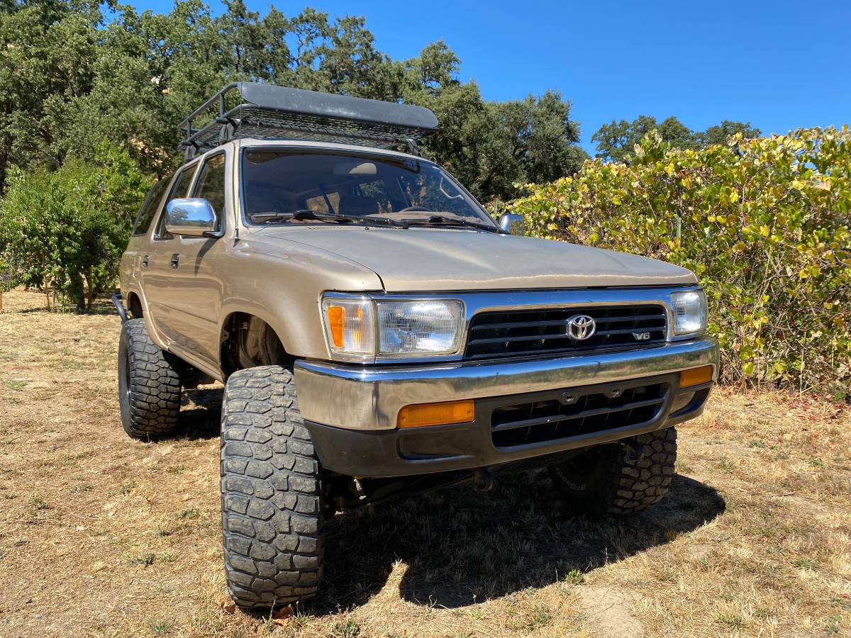 Toyota-4runner-1995-brown-2