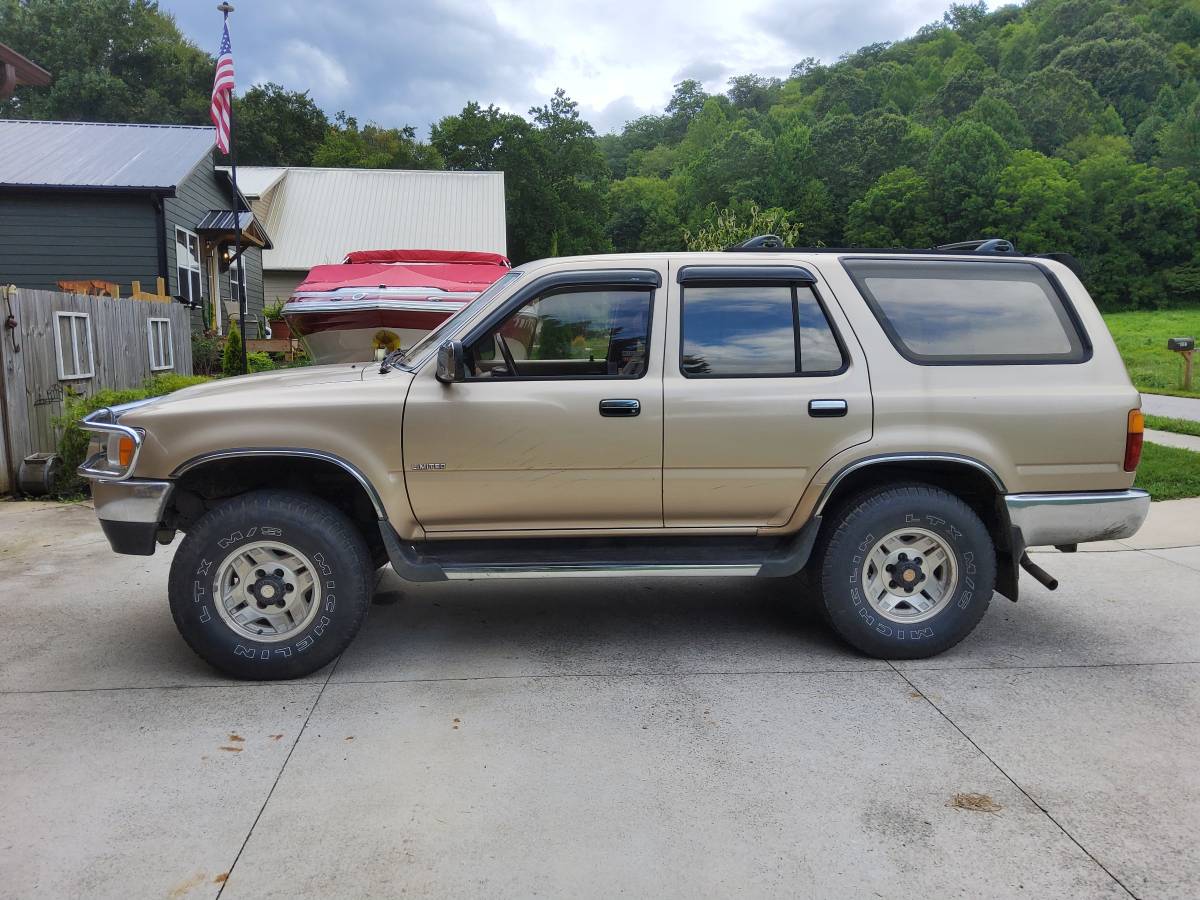 Toyota-4runner-1995-brown-20