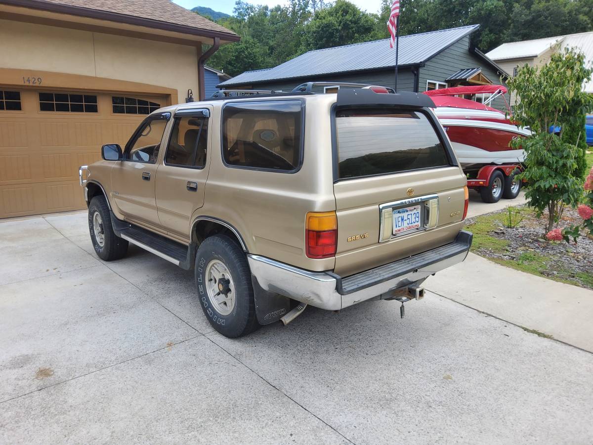 Toyota-4runner-1995-brown-21