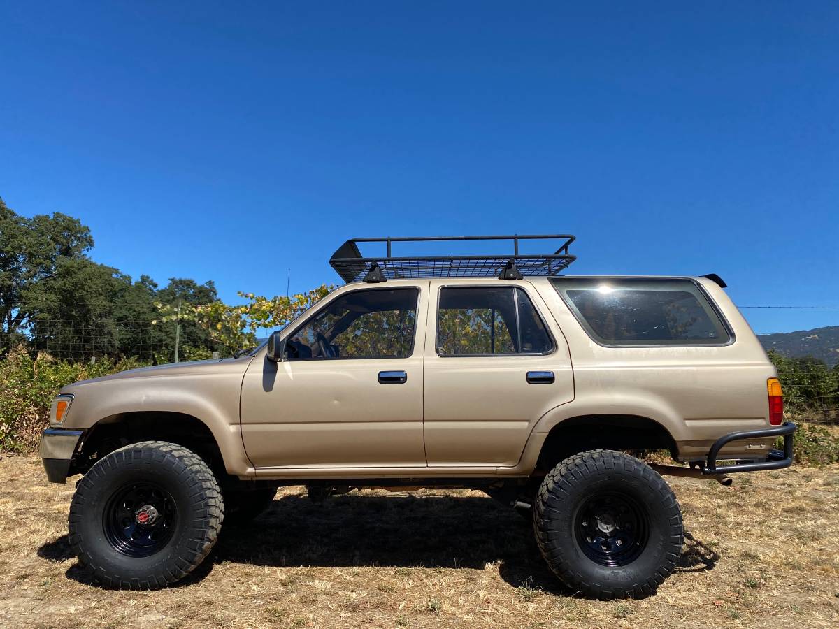 Toyota-4runner-1995-brown-3