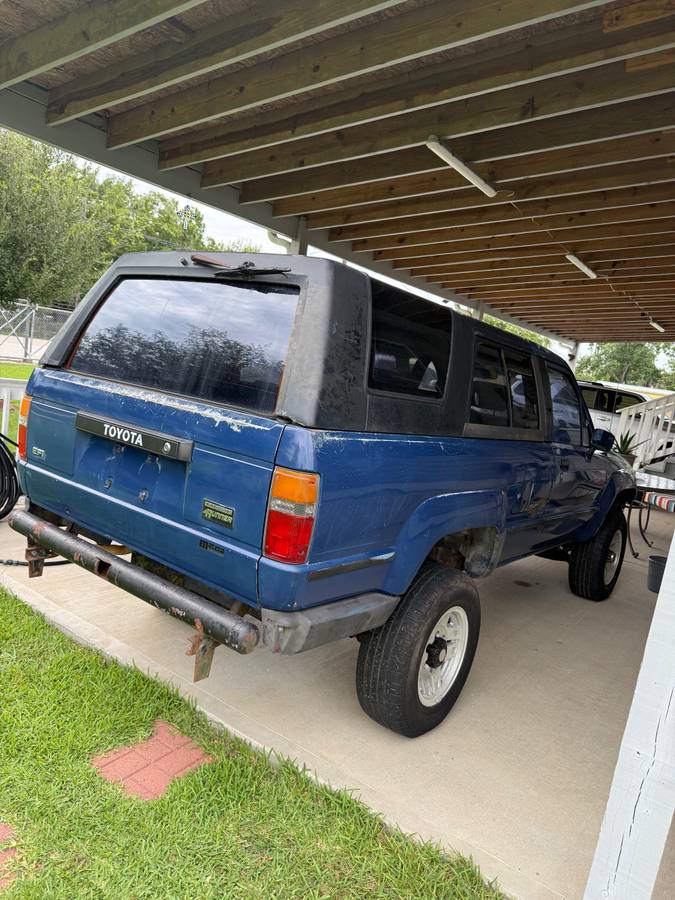 Toyota-4runner-4wd-1986-3