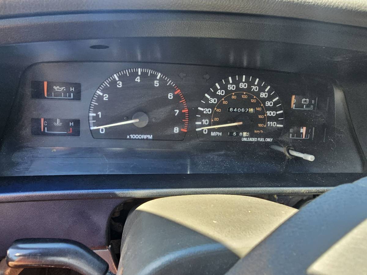 Toyota-4runner-4wd-1990-grey-1