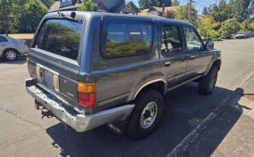 Toyota-4runner-4wd-1990-grey-3