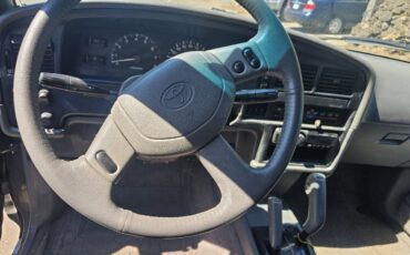 Toyota-4runner-4wd-1990-grey-5