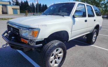 Toyota-4runner-4x4-sr5-v6-1995-white