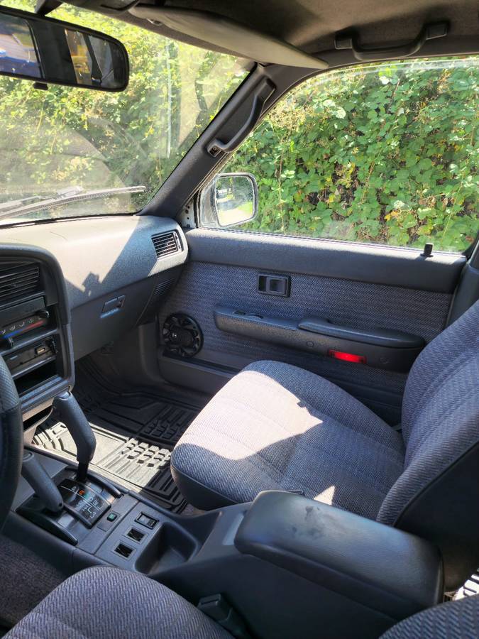 Toyota-4runner-4x4-sr5-v6-1995-white-4