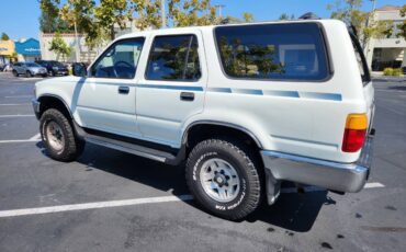 Toyota-4runner-sr5-1992-white-1