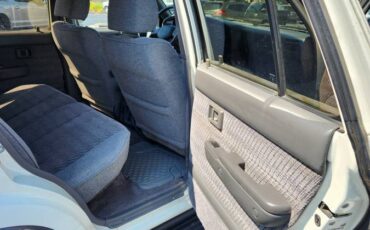 Toyota-4runner-sr5-1992-white-6