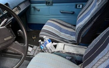 Toyota-4runner-sr5-4x4-1986-blue-16