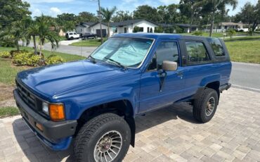 Toyota-4runner-sr5-4x4-1986-blue-17