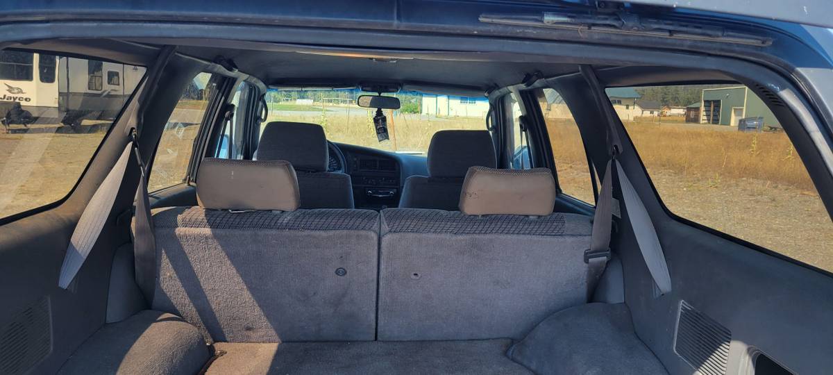 Toyota-4runner-sr5-4x4-1992-grey-11