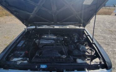 Toyota-4runner-sr5-4x4-1992-grey-12