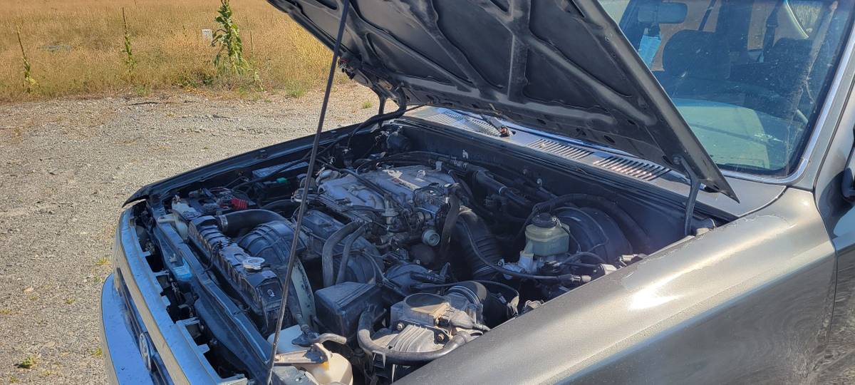 Toyota-4runner-sr5-4x4-1992-grey-13