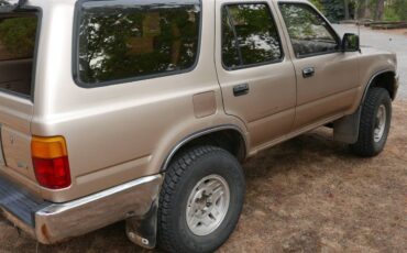 Toyota-4runner-sr5-4x4-1994-brown-2