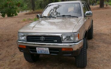 Toyota-4runner-sr5-4x4-1994-brown
