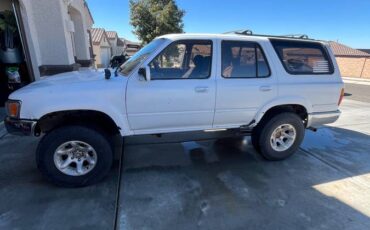 Toyota-4runner-sr5-4x4-1994-white