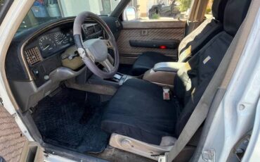 Toyota-4runner-sr5-4x4-1994-white-6