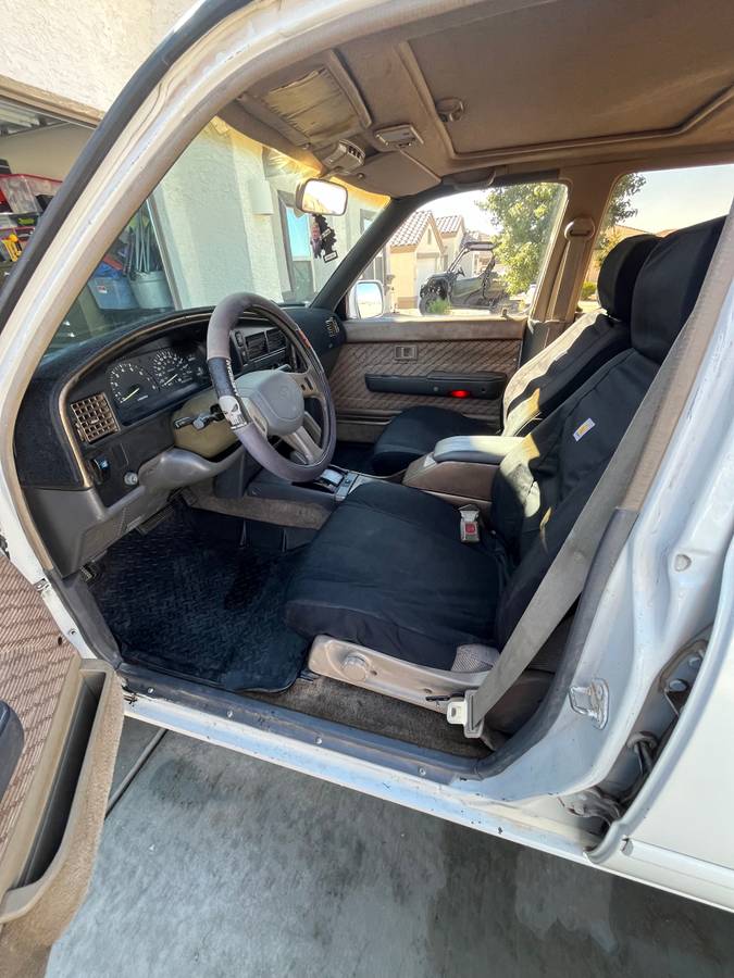 Toyota-4runner-sr5-4x4-1994-white-6