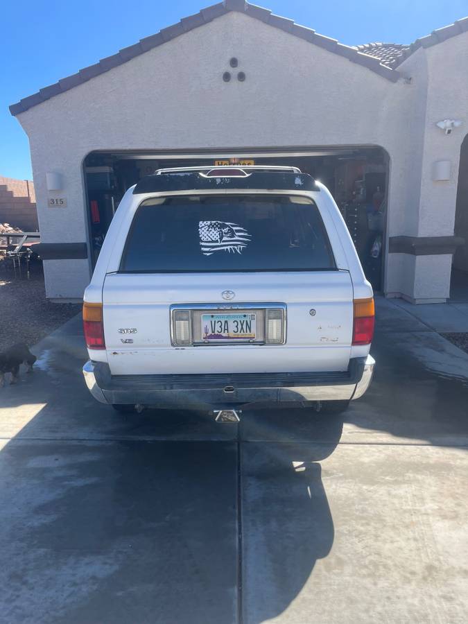 Toyota-4runner-sr5-4x4-1994-white-7