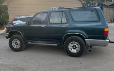 Toyota-4runner-sr5-4x4-1995-green-1