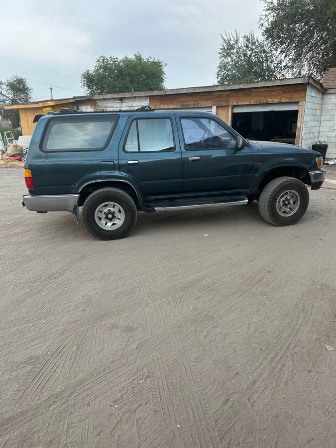 Toyota-4runner-sr5-4x4-1995-green