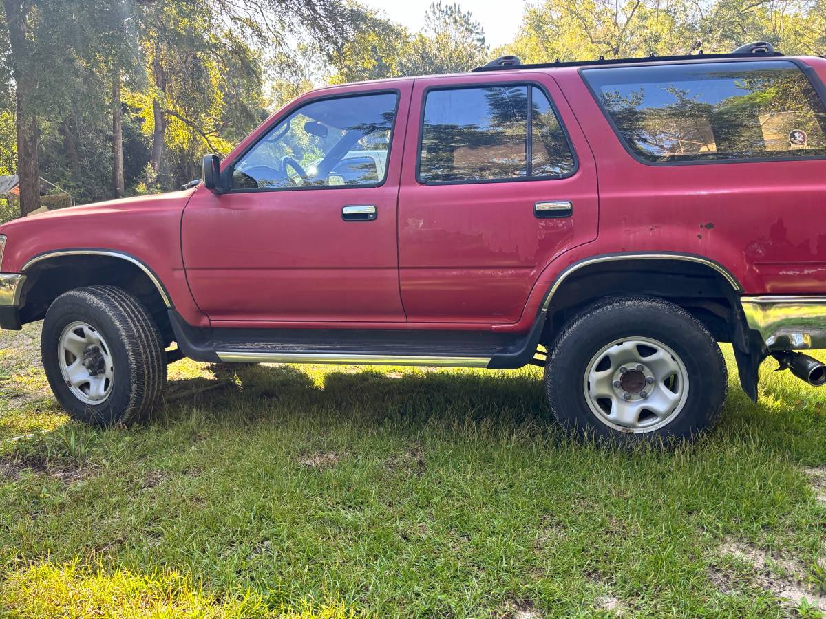Toyota-4runner-sr5-4x4-1995-red-3
