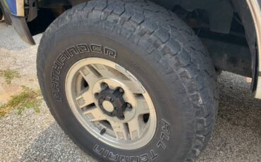 Toyota-4runner-sr5-4x4-1995-white-13